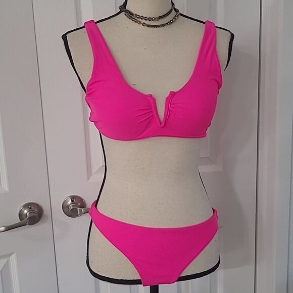 Swim Sale Pink V-Shaped Two Peice Bikini in Magenta size M - Picture 4 of 16